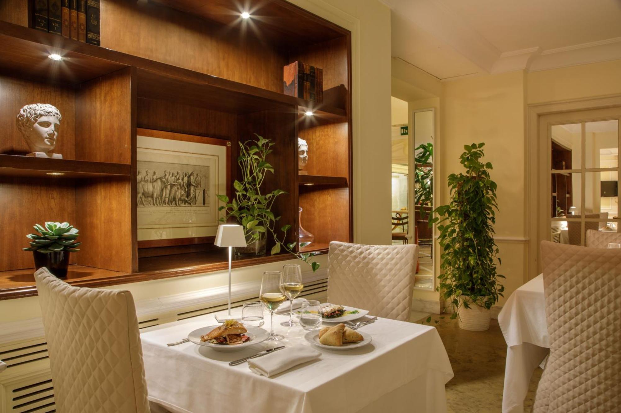 Donna Laura Palace By Omnia Hotels Řím Exteriér fotografie